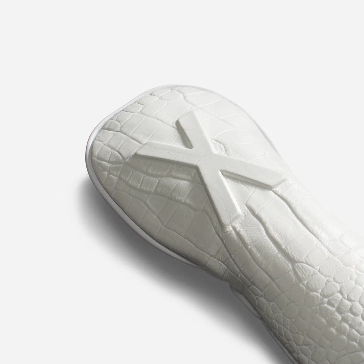 Lux Embossé Headcover in Croc White - Image 12