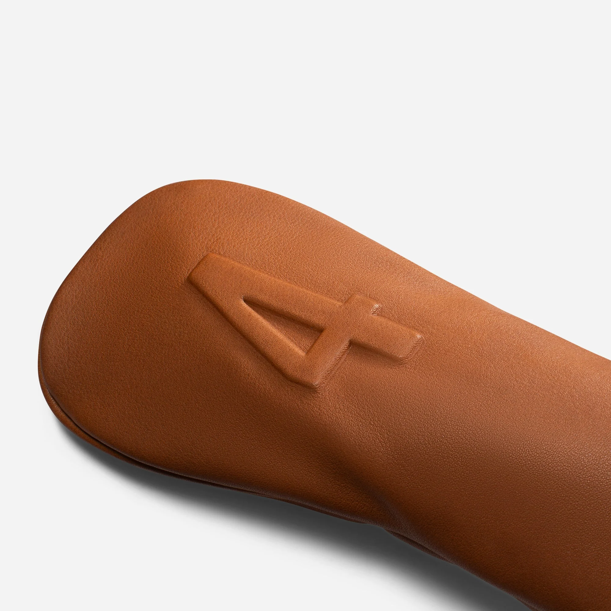 Lux Embossé Headcover in Smooth Brown - Image 19
