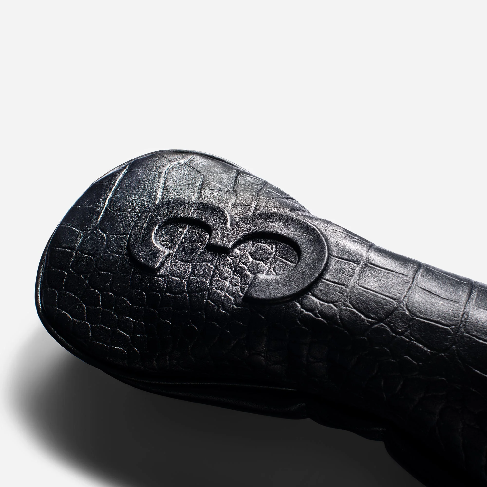 Lux Embossé Headcover in Croc Black - Image 6