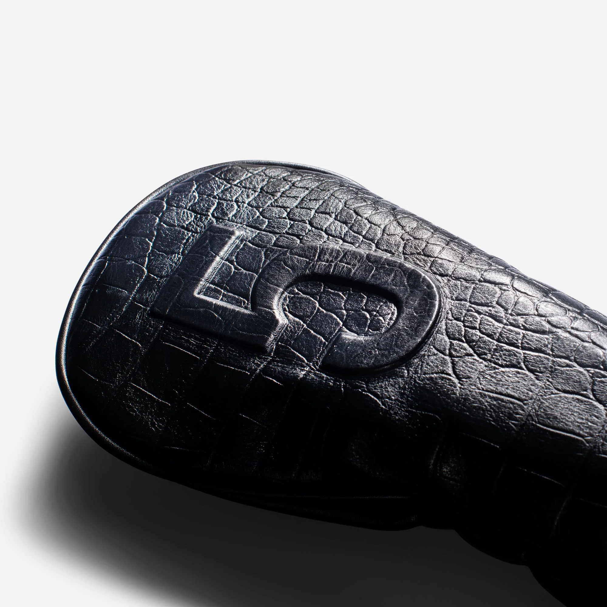 Lux Embossé Headcover in Croc Black - Image 9