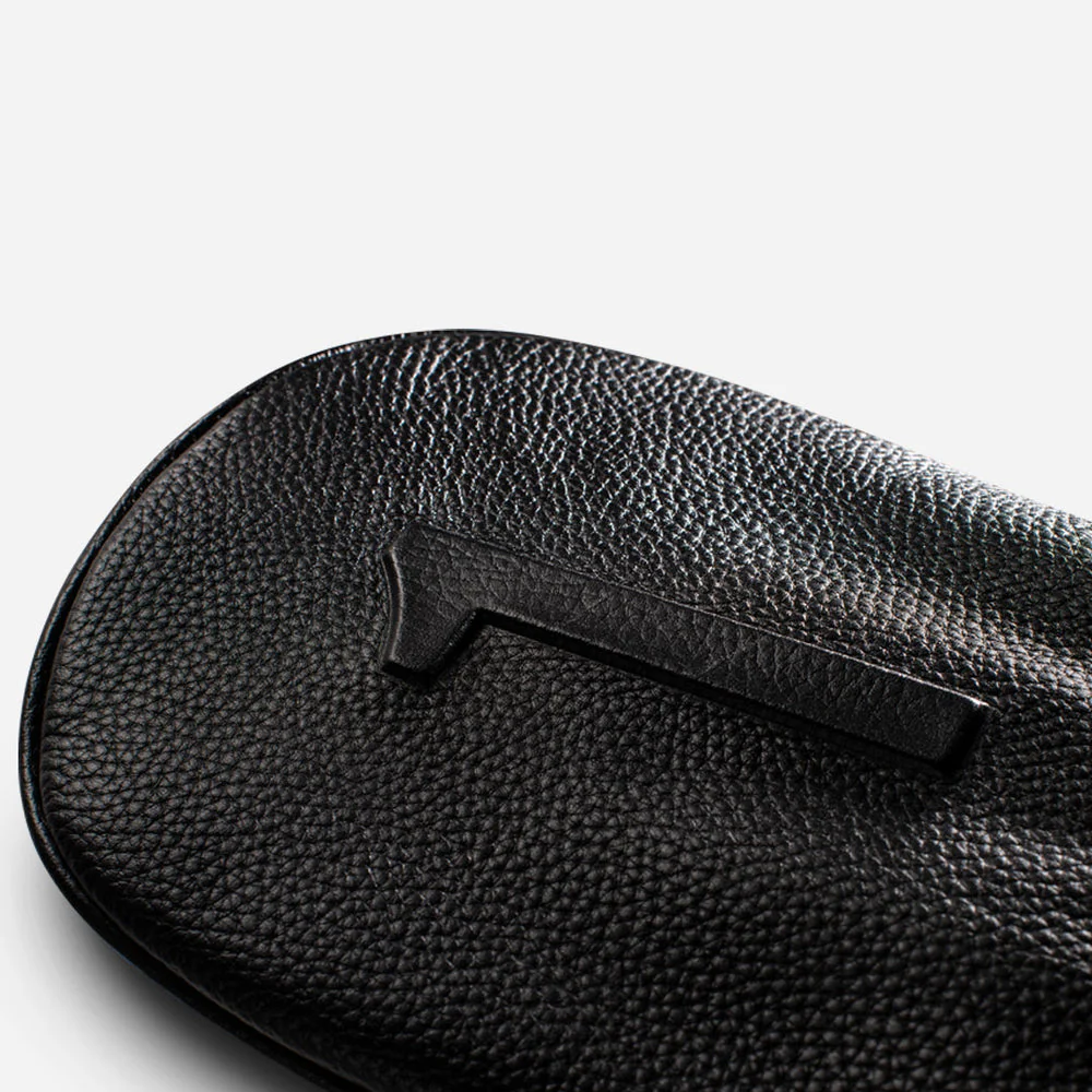 Lux Embossé Headcover in Striped Black - Image 3