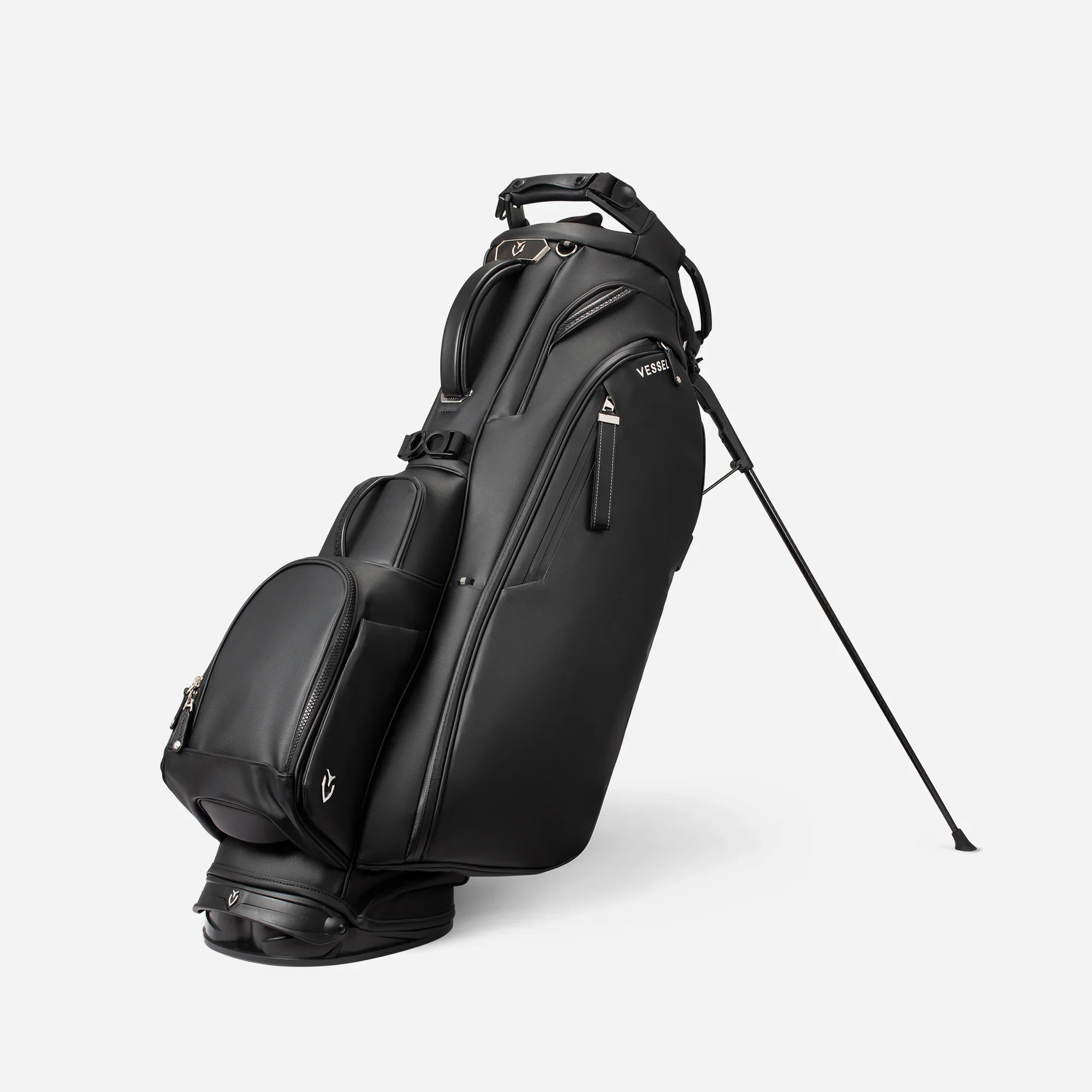 Player V Pro Stand in Pebbled Black
